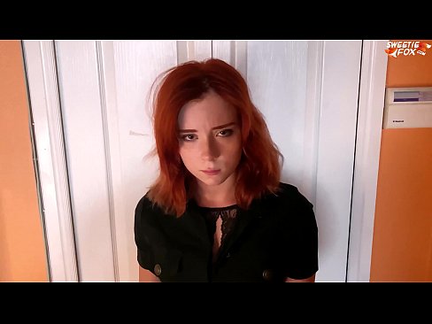 ❤️ Ghearr Garda Slándála Pionós ar Bhean Réidh as Siopadóireacht - Cum I mBéil ️  Porn  ag ga.porn33.top ❤
